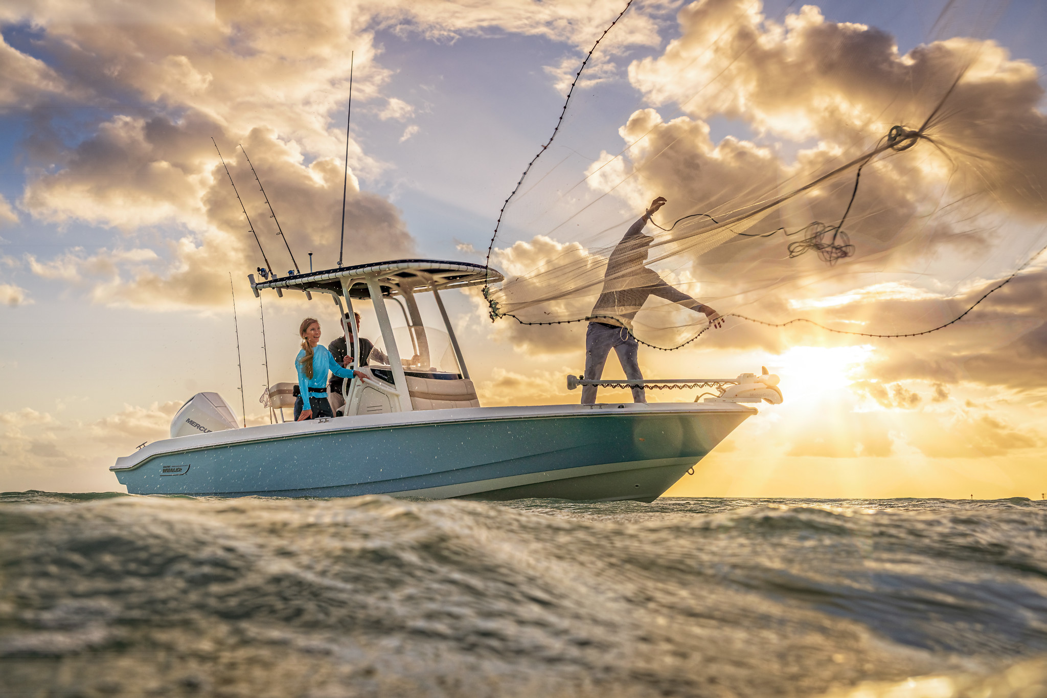 Newly Redesigned 2021 Boston Whaler 220 Dauntless