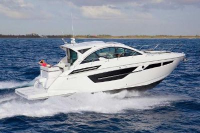 Cruisers Yachts 50 Cantius