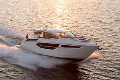 Cruisers Yachts 42 Cantius