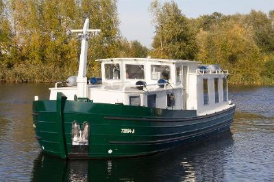 One Design Alu Hausboot