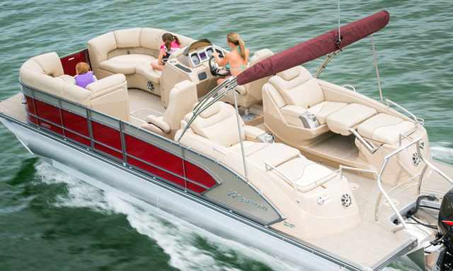 Manitou 25 Legacy SHP: Pontoon Luxury and Performance